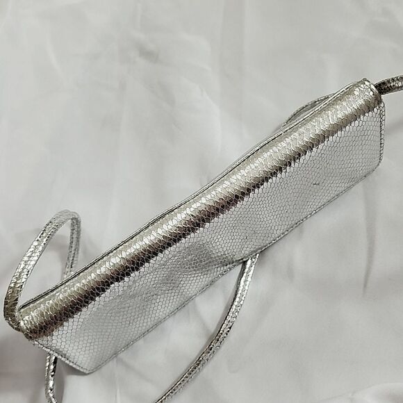 Vintage La Regale Faux Reptile Evening Bag Shiny Platinum - Picture 10 of 11